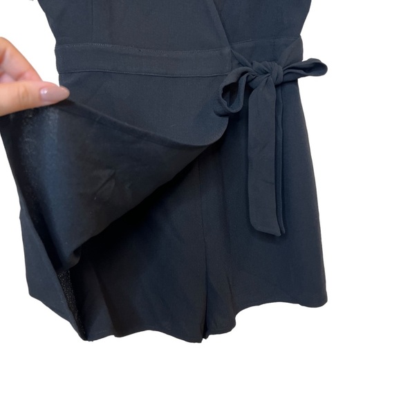 Dee‎ Elly Romper - Picture 5 of 6